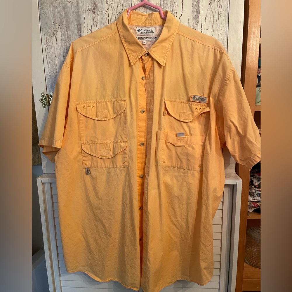 Fishing shirt. Columbia Sportswear Fishing shirt. Orange cream color. Size XL